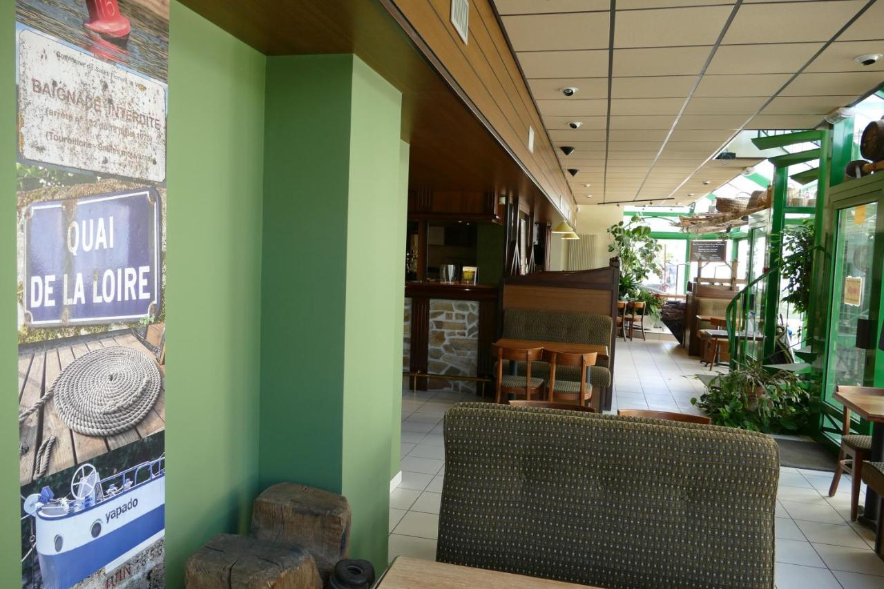 Logis Hotels Le Champalud Restaurant La Citadelle Oree-d'Anjou Екстериор снимка