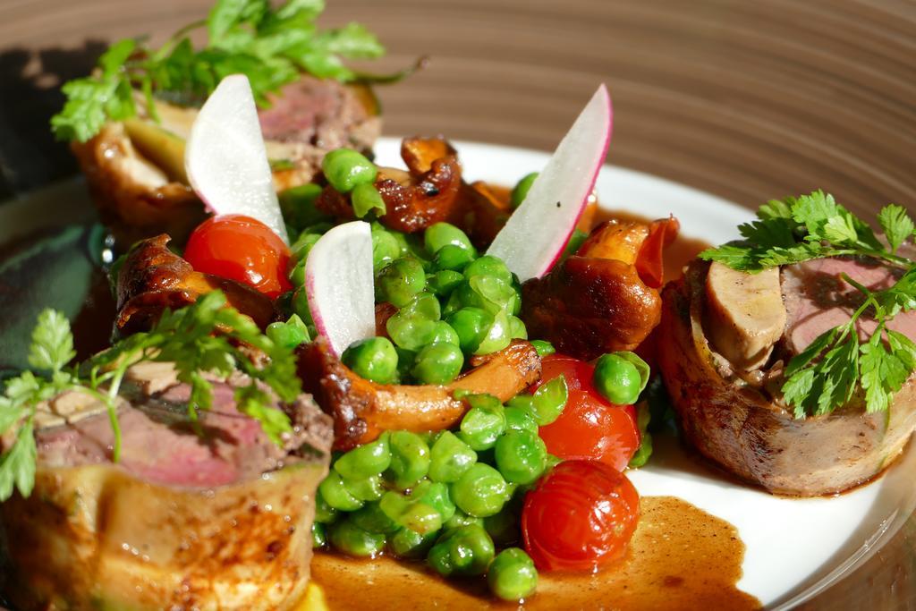 Logis Hotels Le Champalud Restaurant La Citadelle Oree-d'Anjou Екстериор снимка