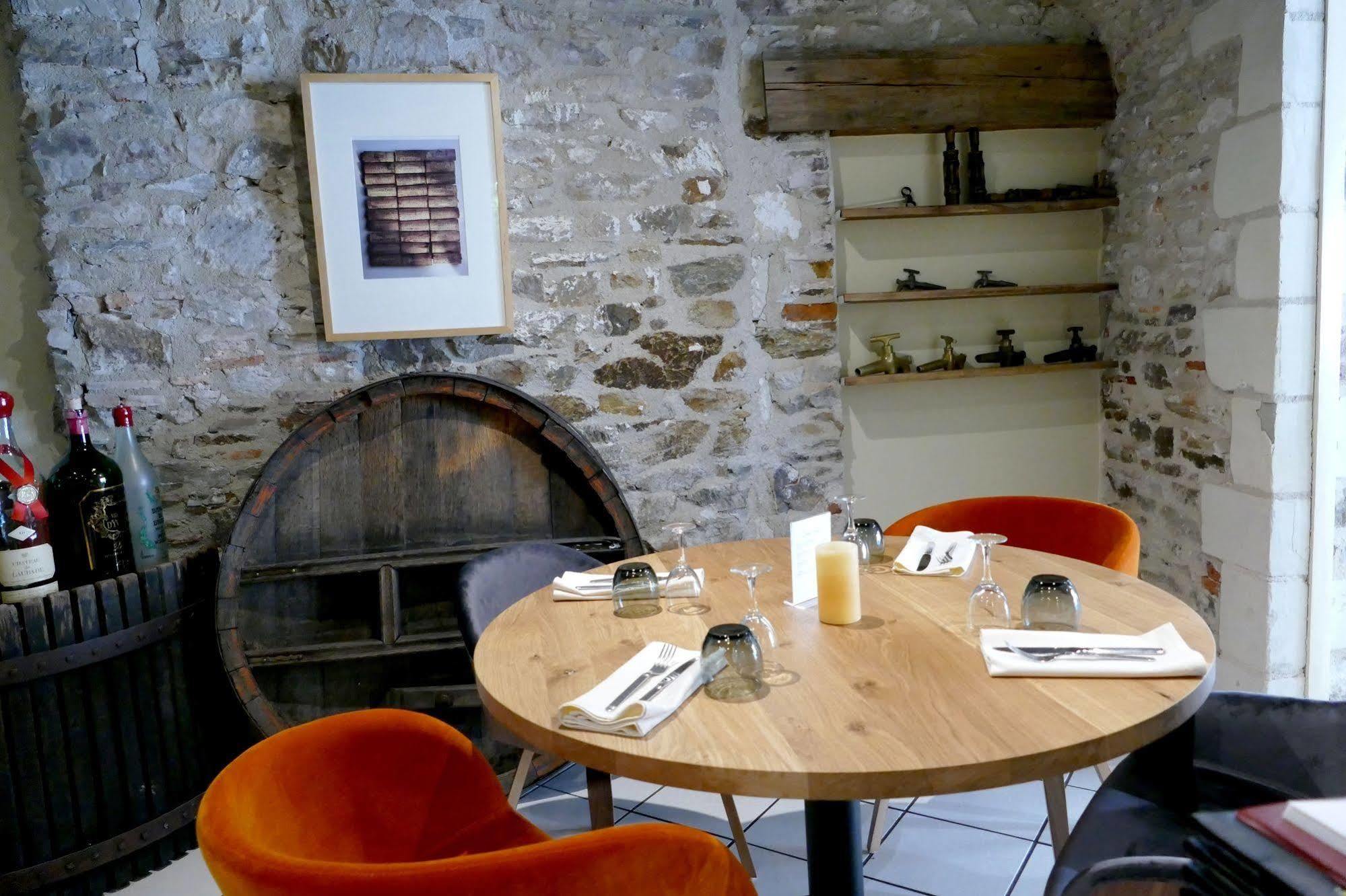 Logis Hotels Le Champalud Restaurant La Citadelle Oree-d'Anjou Екстериор снимка